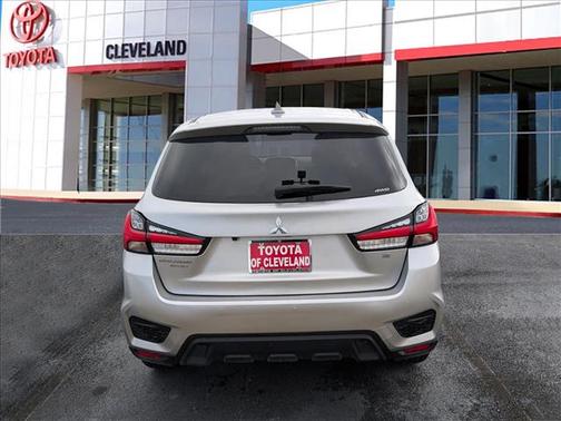 2024 Mitsubishi Outlander Sport SE