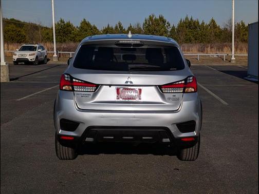 2024 Mitsubishi Outlander Sport SE