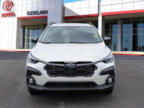 Crystal White Pearl 2025 Subaru Crosstrek Limited