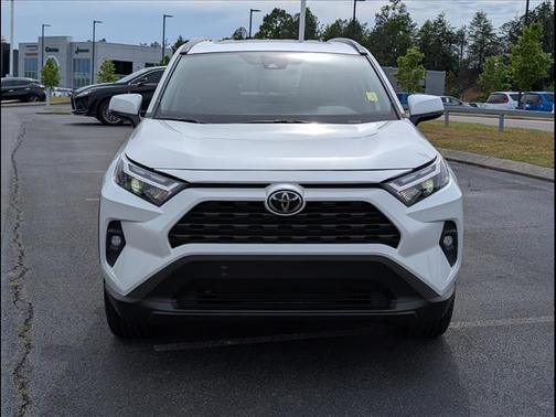 Pearl 2025 Toyota RAV4 XLE Premium