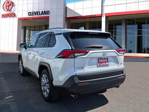 Pearl 2025 Toyota RAV4 XLE Premium