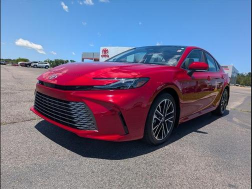 2025 Toyota Camry XLE