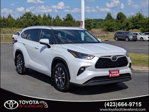 Wind Chill Pearl 2023 Toyota Highlander XLE