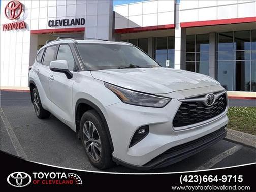Wind Chill Pearl 2023 Toyota Highlander XLE