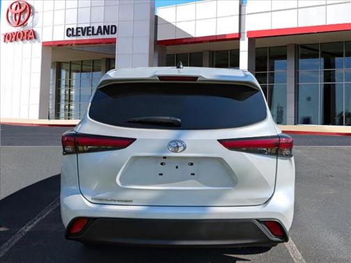 Wind Chill Pearl 2023 Toyota Highlander L