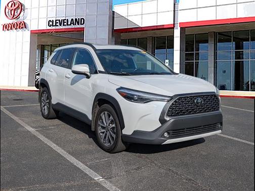 2022 Toyota Corolla Cross XLE