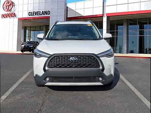 2022 Toyota Corolla Cross XLE