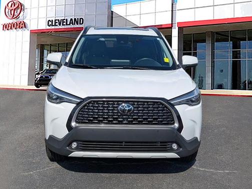 2022 Toyota Corolla Cross XLE