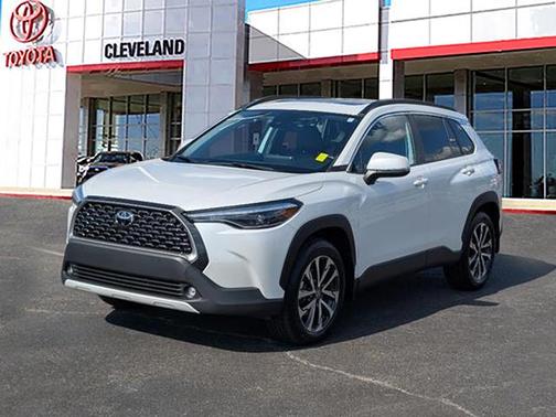 2022 Toyota Corolla Cross XLE