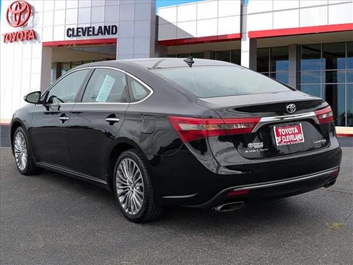 Midnight Black Metallic 2016 Toyota Avalon Limited