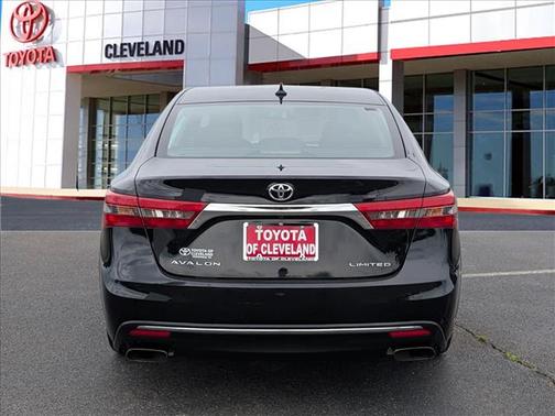Midnight Black Metallic 2016 Toyota Avalon Limited