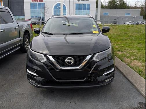 2022 Nissan Rogue Sport SL