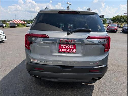 2023 GMC Acadia AWD AT4
