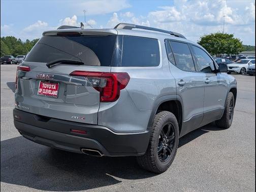 2023 GMC Acadia AWD AT4