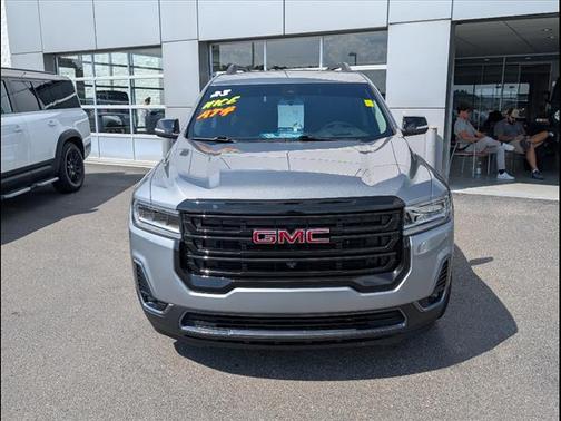 2023 GMC Acadia AWD AT4