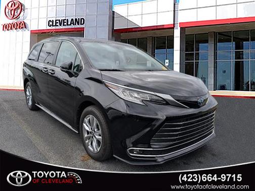 2023 Toyota Sienna Limited 7-Passenger