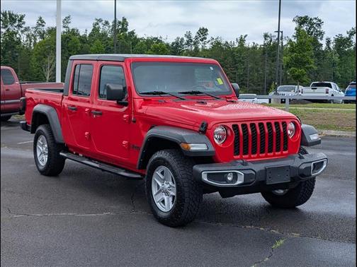 Firecracker Red Clearcoat 2023 Jeep Gladiator Sport S
