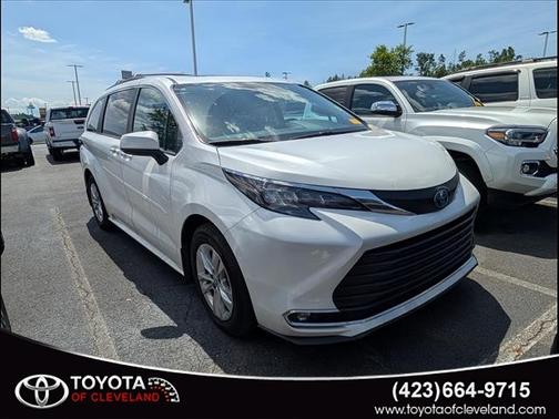 Wind Chill Pearl 2024 Toyota Sienna XLE