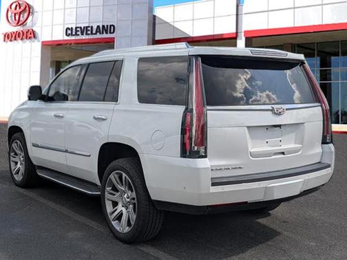 2018 Cadillac Escalade Luxury