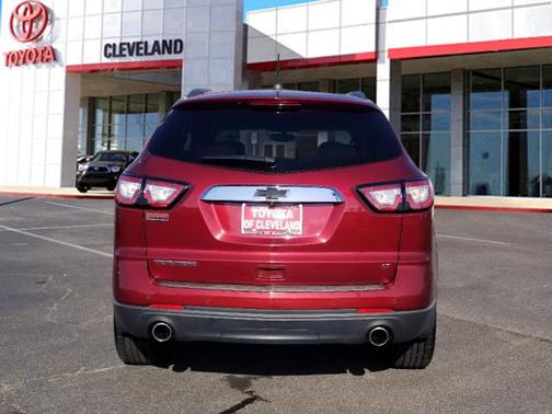 2017 Chevrolet Traverse 2LT