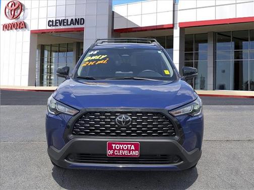 Blue Crush 2025 Toyota Corolla Cross LE