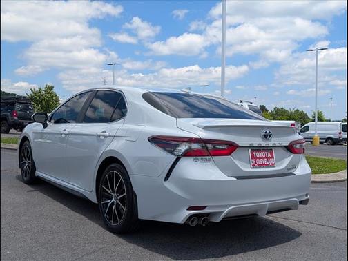 Ice 2023 Toyota Camry SE