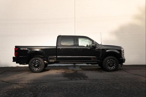 2025 Ford F-250 Platinum