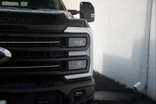 2025 Ford F-250 Platinum