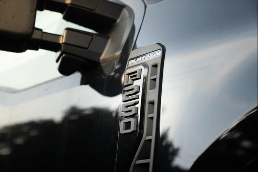 2025 Ford F-250 Platinum