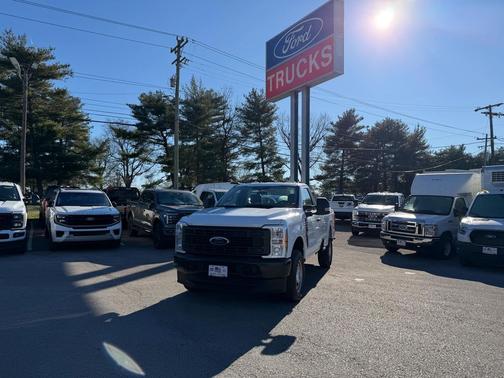 Oxford White 2026 Ford F-350 XL Truck