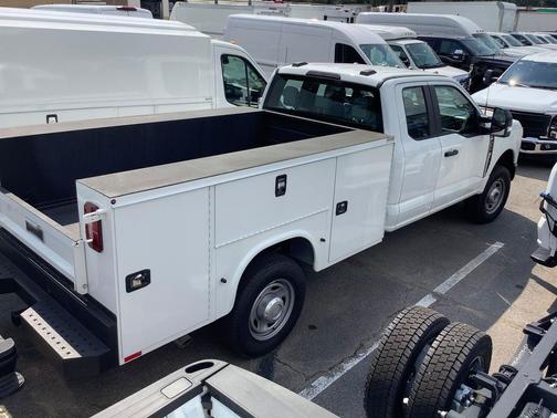 2025 Ford F-350 XL