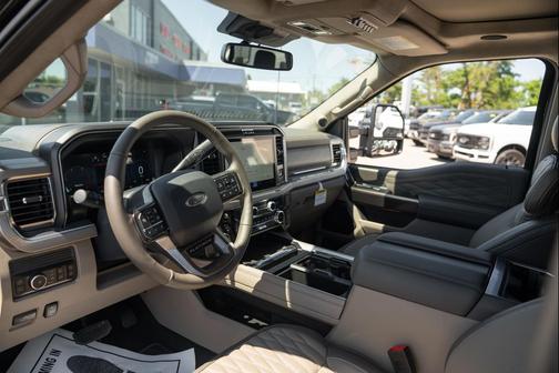 Agate Black Metallic 2026 Ford F-450 Platinum