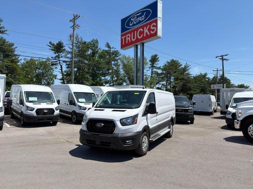 Oxford White 2025 Ford Transit-250 Base