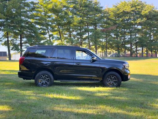 2025 Ford Expedition Tremor