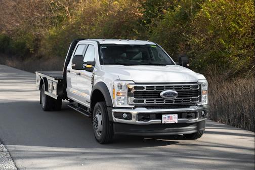 Oxford White 2026 Ford F-450 XL Truck