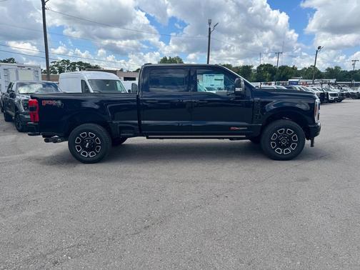 2025 Ford F-250 Platinum