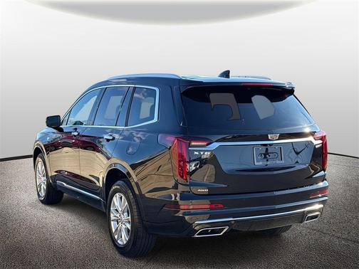 2025 Cadillac XT6 Luxury AWD