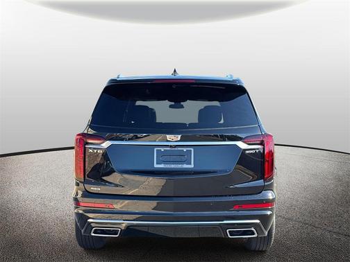 2025 Cadillac XT6 Luxury AWD
