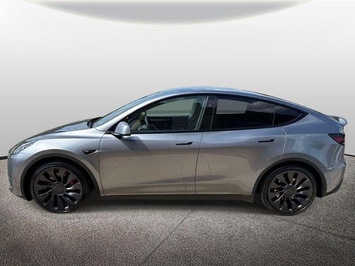 2025 Tesla Model Y Performance Dual Motor All-Wheel Drive