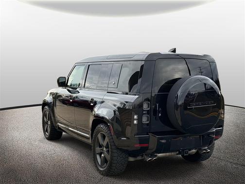 2023 Land Rover Defender 110 V8