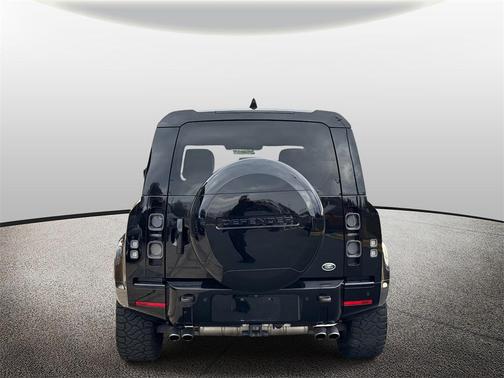 2023 Land Rover Defender 110 V8
