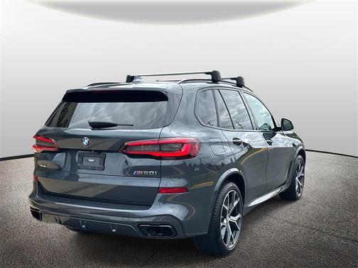 2022 BMW X5 M50i