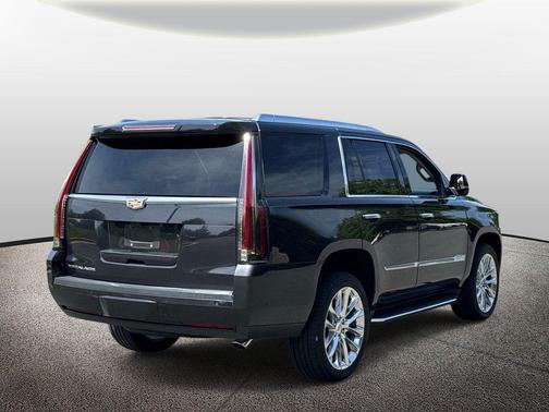 Manhattan Noir Metallic 2019 Cadillac Escalade Luxury