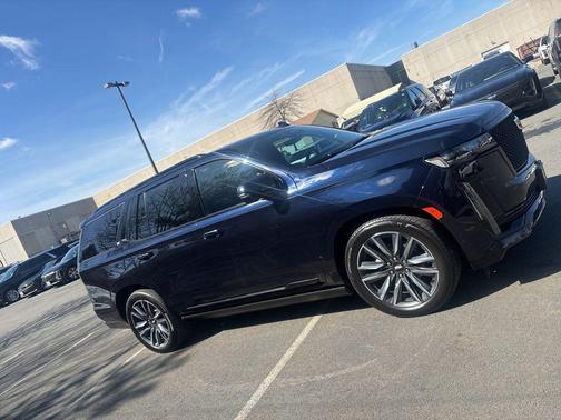 2023 Cadillac Escalade Sport Platinum