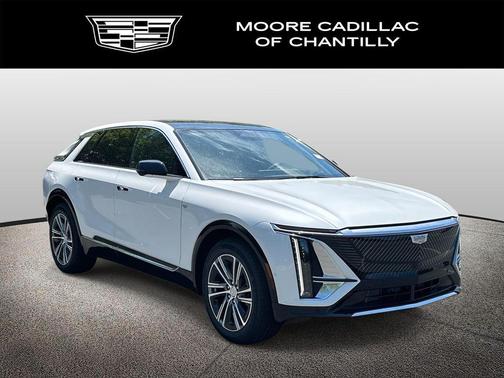 Crystal White Tricoat 2025 Cadillac LYRIQ Luxury