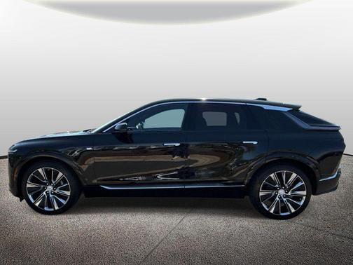 Stellar Black Metallic 2025 Cadillac LYRIQ Luxury