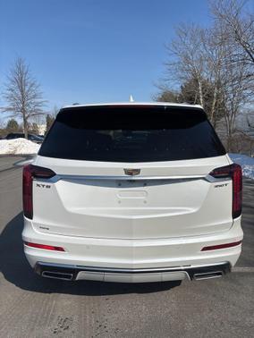 2023 Cadillac XT6 Luxury AWD