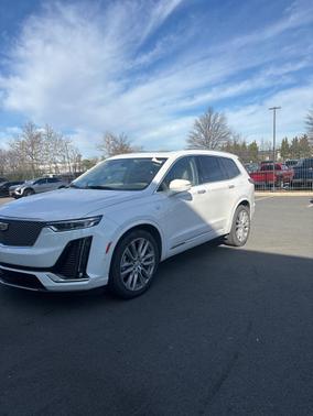 2025 Cadillac XT6 Premium Luxury AWD