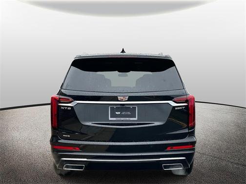 2025 Cadillac XT6 Luxury AWD