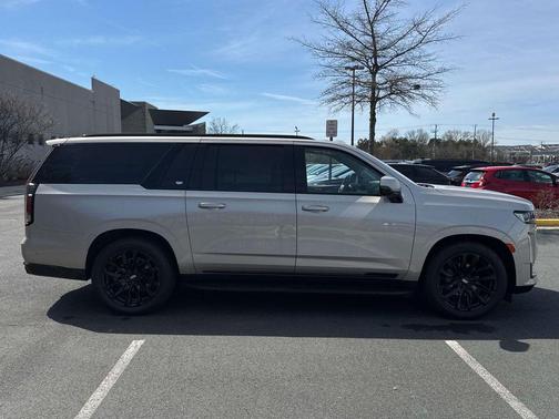2024 Cadillac Escalade ESV Sport Platinum